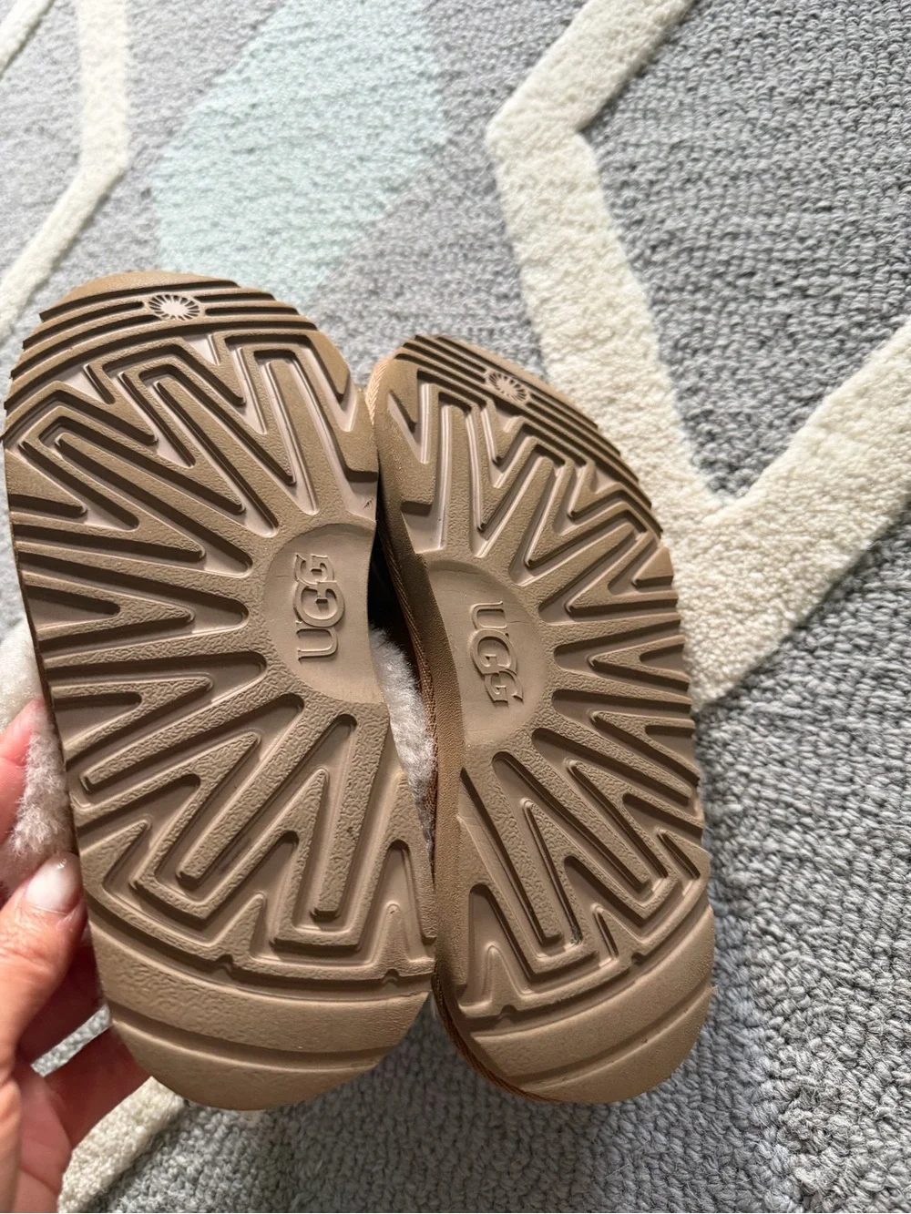 UGG Kids Chestnut Shearling-Lined Suede Slip-On Slippers